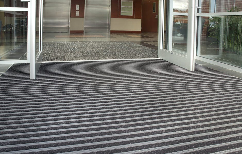 Ultra Entry™ SB is a low profile foot grile with a dual design that removes debris and absorbs moisture available at Matter Surfaces. 